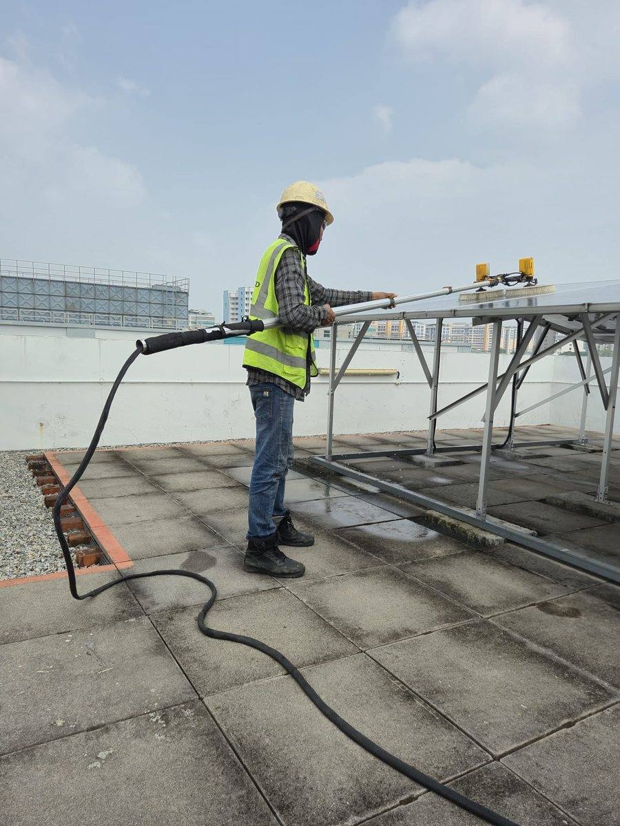 Ground-mount array cleaning